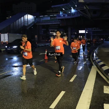 Runner Photo 7902049