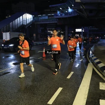 Runner Photo 7902051