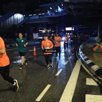 Runner Photo 7902065
