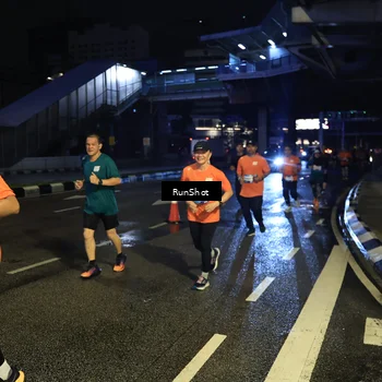 Runner Photo 7902069