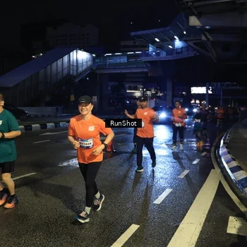 Runner Photo 7902090
