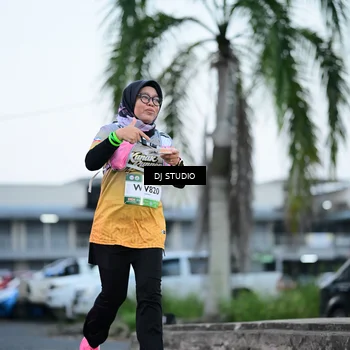 Runner Photo 7902096