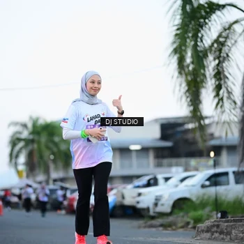 Runner Photo 7902100