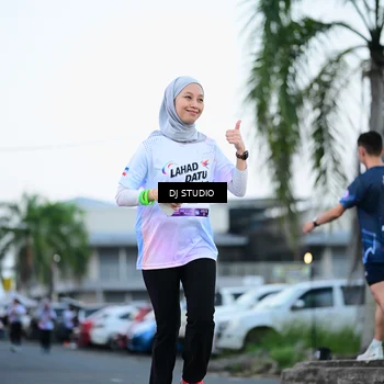 Runner Photo 7902104