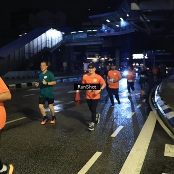 Runner Photo 7902105