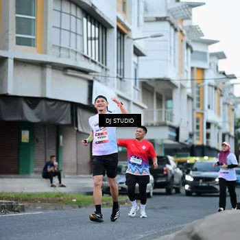 Runner Photo 7902119