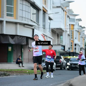 Runner Photo 7902124