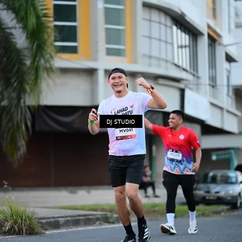 Runner Photo 7902130