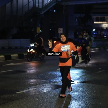 Runner Photo 7902132