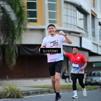 Runner Photo 7902136
