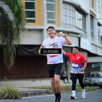 Runner Photo 7902139