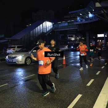 Runner Photo 7902140