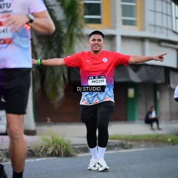 Runner Photo 7902146