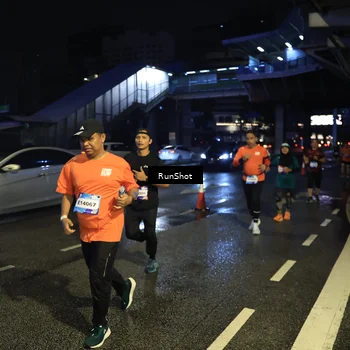 Runner Photo 7902149
