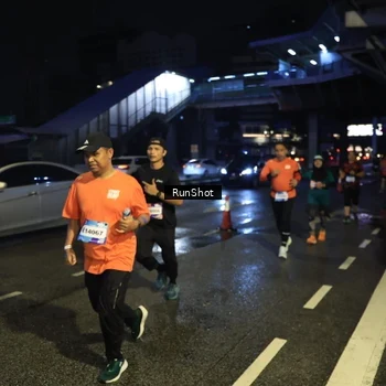 Runner Photo 7902150