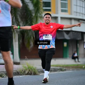 Runner Photo 7902153