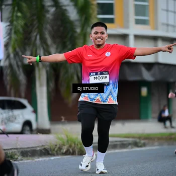 Runner Photo 7902162