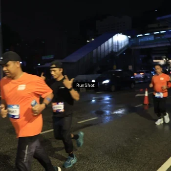 Runner Photo 7902175