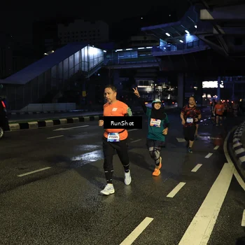 Runner Photo 7902191