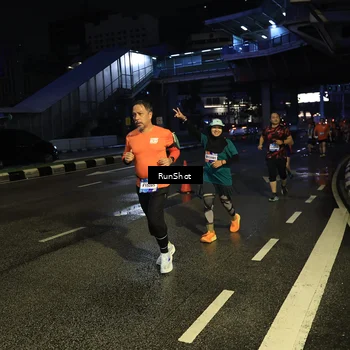 Runner Photo 7902193