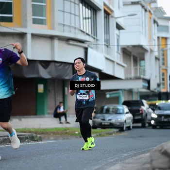 Runner Photo 7902194