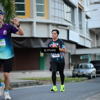 Runner Photo 7902203