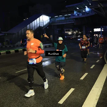 Runner Photo 7902205