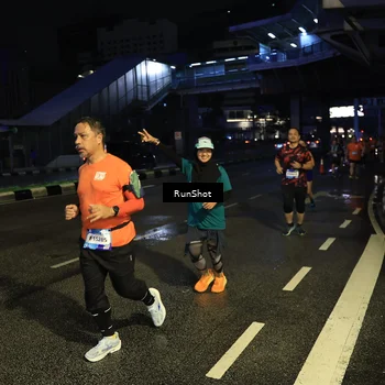 Runner Photo 7902210