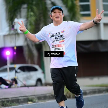 Runner Photo 7902234