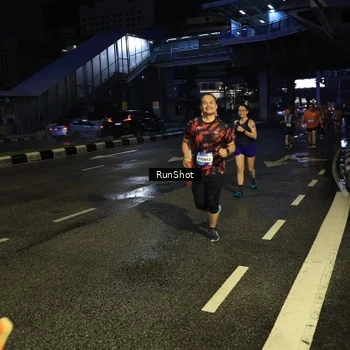 Runner Photo 7902235