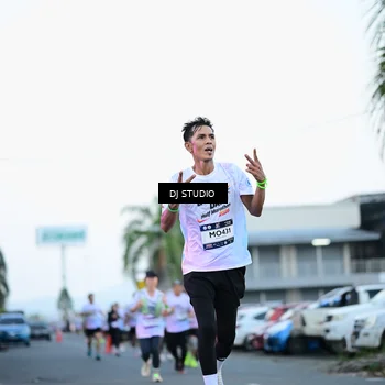 Runner Photo 7902238