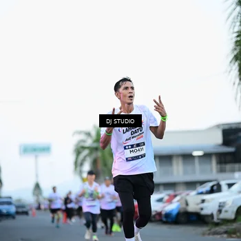Runner Photo 7902246