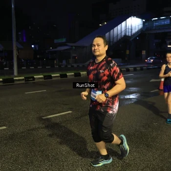 Runner Photo 7902250