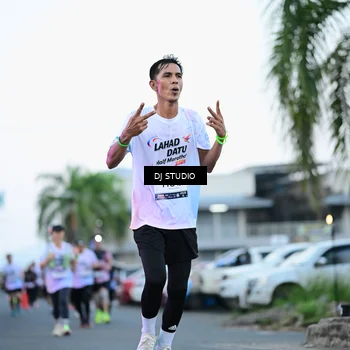 Runner Photo 7902251