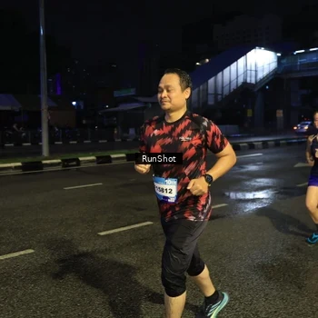 Runner Photo 7902253