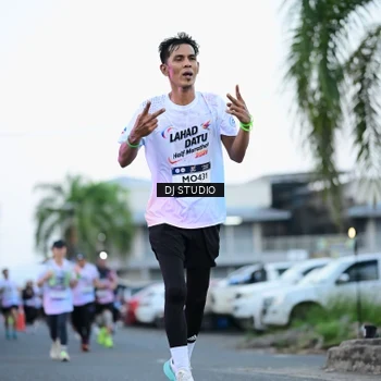 Runner Photo 7902256
