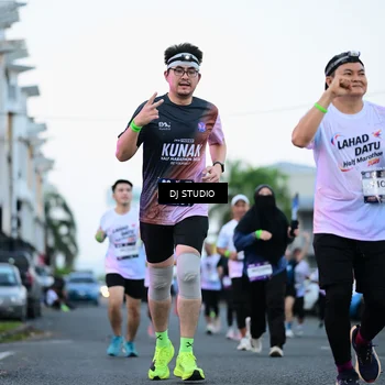 Runner Photo 7902303