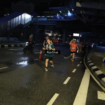 Runner Photo 7902310