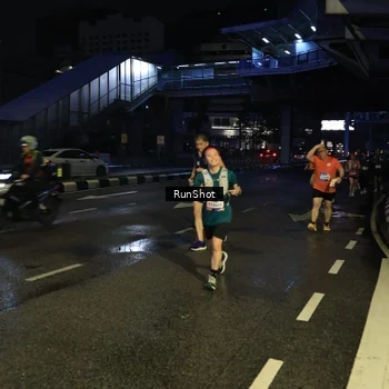 Runner Photo 7902312