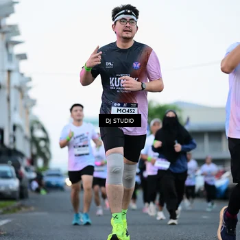 Runner Photo 7902314