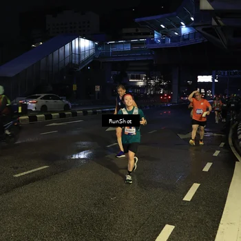 Runner Photo 7902317