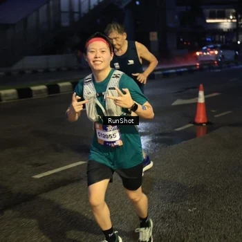 Runner Photo 7902328