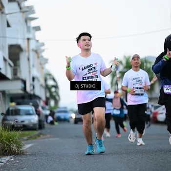 Runner Photo 7902332
