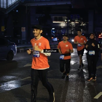 Runner Photo 7902333