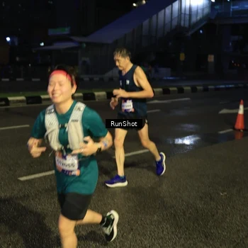 Runner Photo 7902336