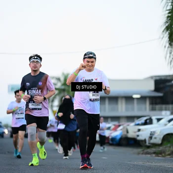 Runner Photo 7902340