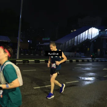 Runner Photo 7902341