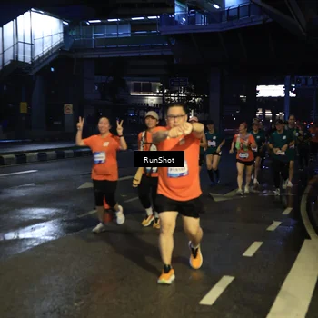 Runner Photo 7902357