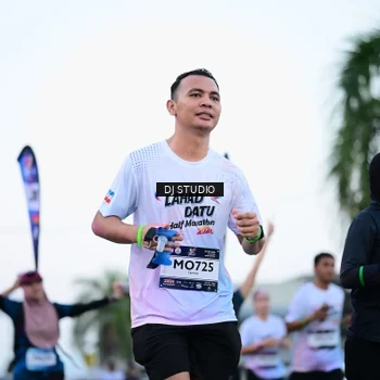 Runner Photo 7902377