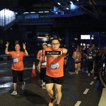Runner Photo 7902378